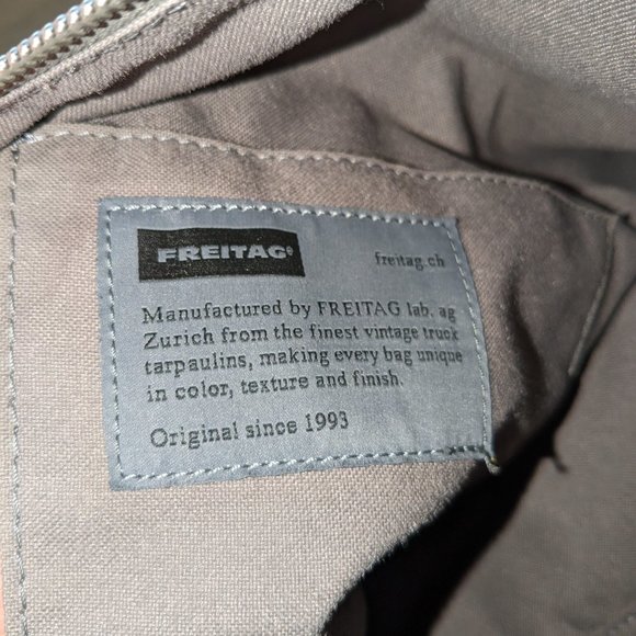 Freitag R123 Backpack Woolf - Dirty red - Very rare to find and discontinued - Picture 8 of 11